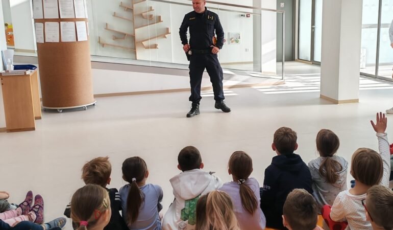 Obilježavanje dana Policije u Dječjem vrtiću Rožica